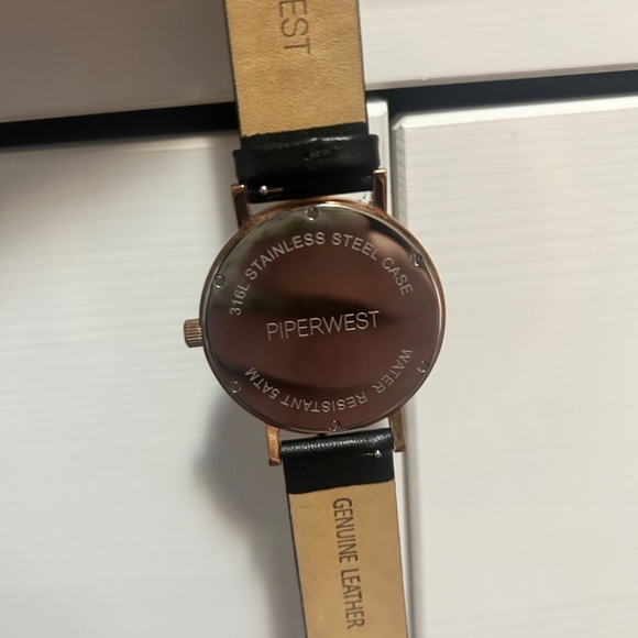 PIPERWEST Marble Minimalist Watch - Picture 7 of 7